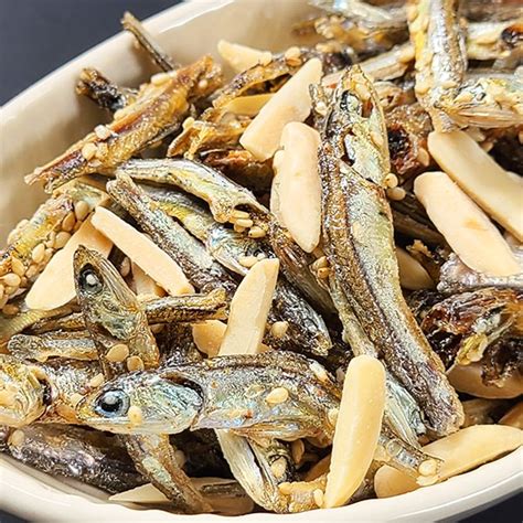 鹹魚罐 (小魚) (340g).